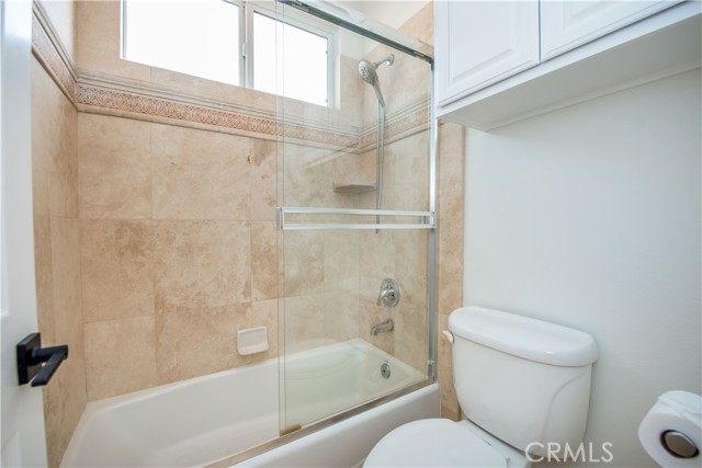 Detail Gallery Image 20 of 62 For 316 6th, Huntington Beach,  CA 92648 - 3 Beds | 3/1 Baths