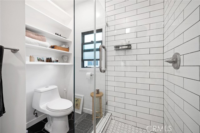 Detail Gallery Image 12 of 25 For 1350 Carlton, Glendale,  CA 91205 - 3 Beds | 2 Baths