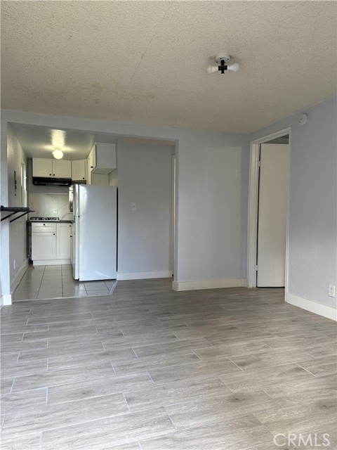 Detail Gallery Image 3 of 14 For 1170 E 55th, Long Beach,  CA 90805 - 2 Beds | 1 Baths