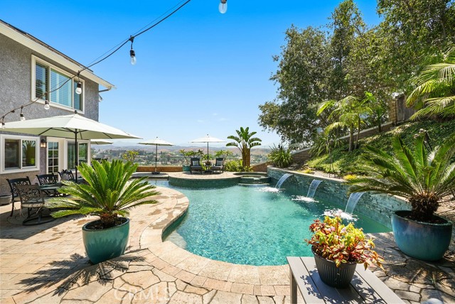 28606 Vista Ladera, Laguna Niguel CA: https://media.crmls.org/medias/d6abaf2e-db2e-42b6-a62b-72758f1a2ec6.jpg