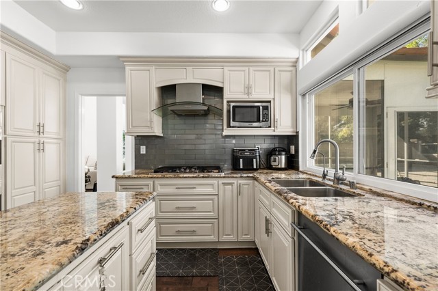 Image 10 of 39 For 5585 Running Spring