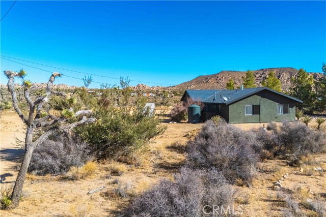 Detail Gallery Image 1 of 56 For 52430 Geronimo Trl, Pioneertown,  CA 92268 - 2 Beds | 1 Baths