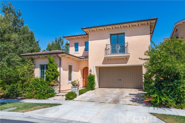 51 Thoroughbred, Irvine CA: https://media.crmls.org/medias/d6ad8673-c2d5-46b6-9f25-8bf9b509d750.jpg