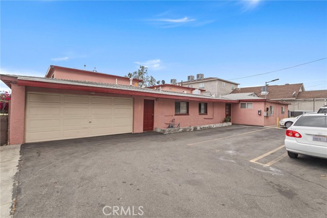 11966 Runnymede Street, North Hollywood CA: https://media.crmls.org/medias/d6adc779-fabc-419f-9b57-9f4b9a9012a8.jpg