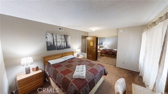 Detail Gallery Image 12 of 22 For 11303 Pinecrest Rd #3,  Twin Peaks,  CA 92391 - 2 Beds | 2 Baths