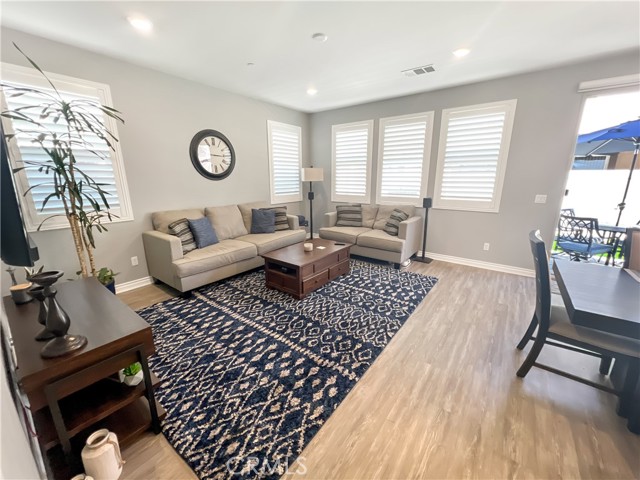 30441 Village Terrace Drive, Menifee CA: https://media.crmls.org/medias/d6ae9605-1da2-44ea-89c4-b8b8efc94035.jpg