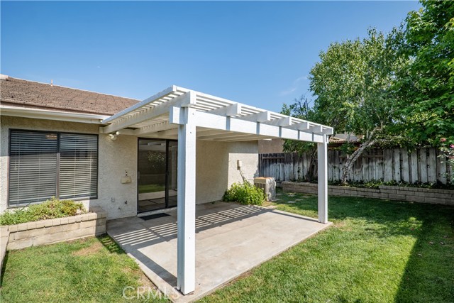 Detail Gallery Image 19 of 24 For 25691 Leticia Dr, Valencia,  CA 91355 - 3 Beds | 2 Baths
