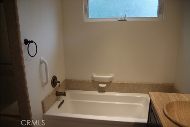 Detail Gallery Image 18 of 28 For 21621 Heather Lee Ln, Chatsworth,  CA 91311 - 1 Beds | 1/1 Baths