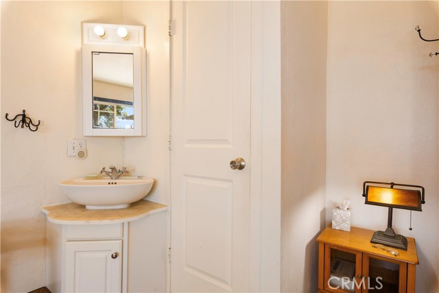 Detail Gallery Image 23 of 49 For 3723 Lakeview, Nice,  CA 95464 - 2 Beds | 1/1 Baths