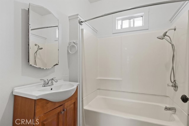 Detail Gallery Image 17 of 32 For 1740 Elm St, Chico,  CA 95928 - 3 Beds | 1/1 Baths