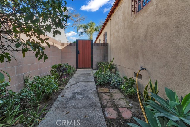 Detail Gallery Image 43 of 50 For 9415 Annetta, South Gate,  CA 90280 - 3 Beds | 3 Baths