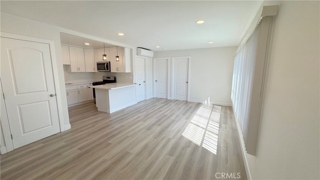 919 E Acacia Avenue #O