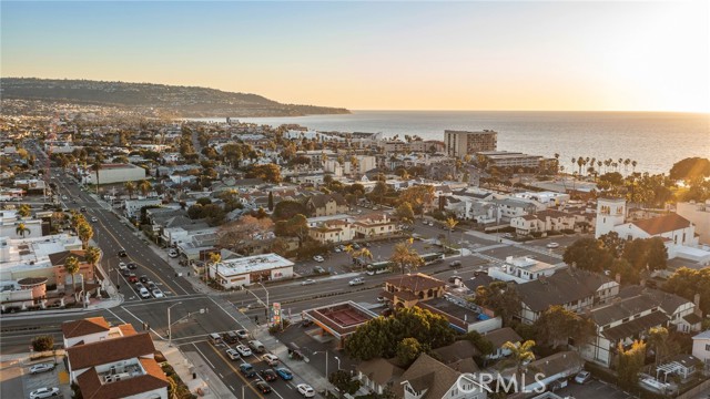 211 Francisca Avenue, Redondo Beach, California 90277, 4 Bedrooms Bedrooms, ,2 BathroomsBathrooms,Residential,For Sale,Francisca,SR25007382