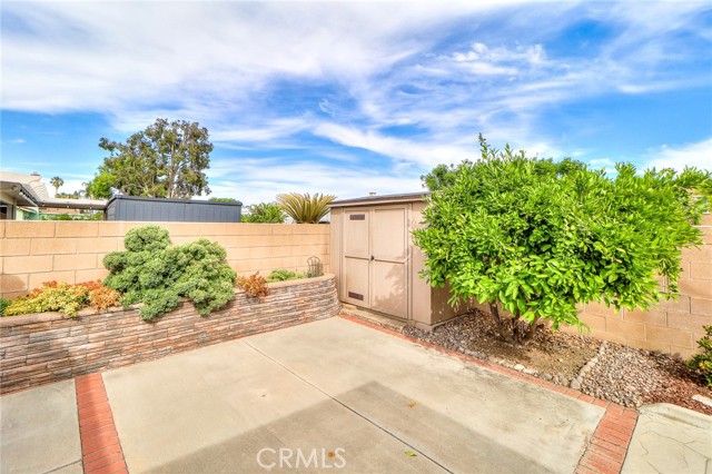 6815 Arthur Court, Chino CA: https://media.crmls.org/medias/d6b444dd-596b-4895-9b54-be633c750915.jpg