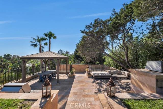 Detail Gallery Image 5 of 61 For 27409 Pacific Coast Hwy, Malibu,  CA 90265 - 4 Beds | 4 Baths