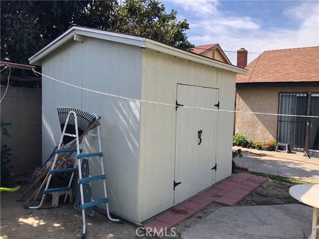 2326 Seabright Avenue, Long Beach, California 90810, 3 Bedrooms Bedrooms, ,2 BathroomsBathrooms,Single Family Residence,For Sale,Seabright,PW19251565