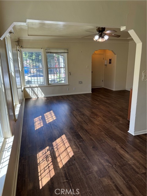 Detail Gallery Image 25 of 27 For 14708 S Frailey Ave, Compton,  CA 90221 - 4 Beds | 2 Baths