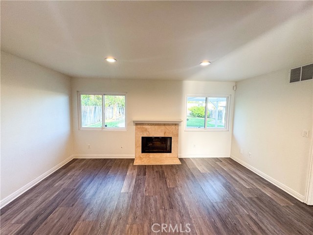 9952 Independence Avenue photo 6