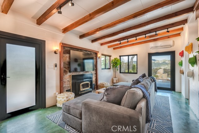 Front Image Thumbnail for CRJT26029019