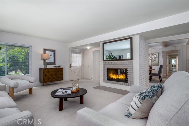 1521 Marendale Lane, Arcadia CA: https://media.crmls.org/medias/d6b8d6f5-892f-4d14-82f8-2131dfece2ab.jpg