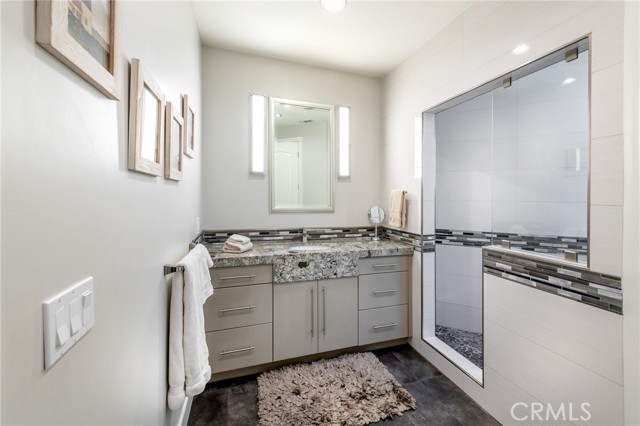 D6b92651 95f8 4d64 A89e 2476a1881252