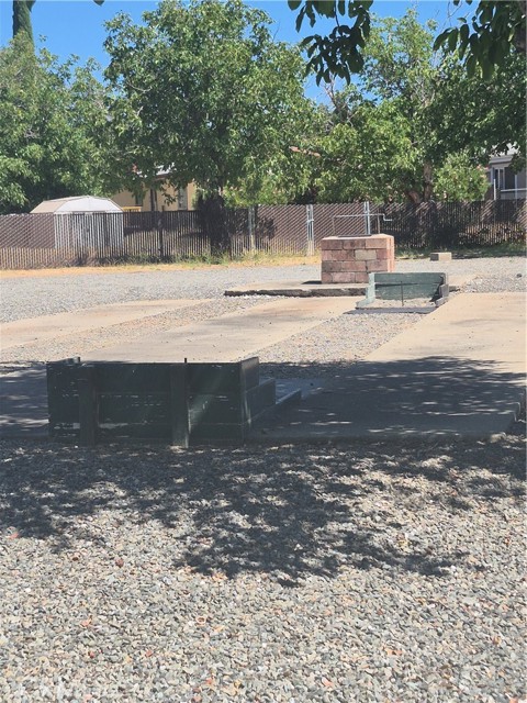 13942 Apple Lane, Clearlake Oaks CA: https://media.crmls.org/medias/d6b945ef-6b0c-494e-979b-ee0103df779f.jpg