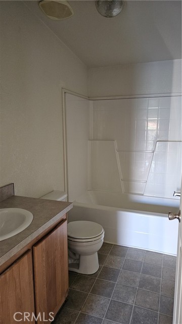 Detail Gallery Image 10 of 19 For 3976 Leonore Ave, Clearlake,  CA 95422 - 3 Beds | 2 Baths