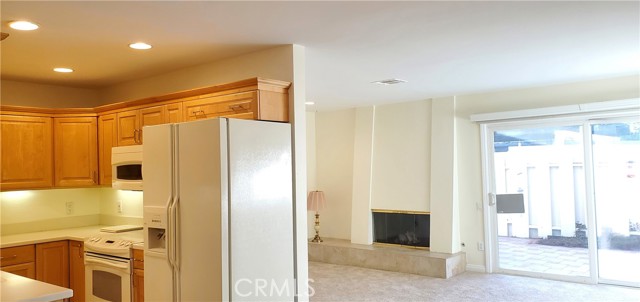 Photo #4: OC24033015 Listing 