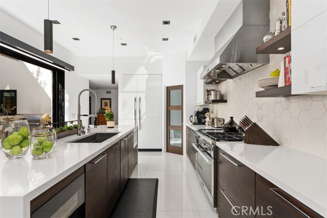 Detail Gallery Image 19 of 60 For 605 Marigold Ave, Corona Del Mar,  CA 92625 - 4 Beds | 5 Baths