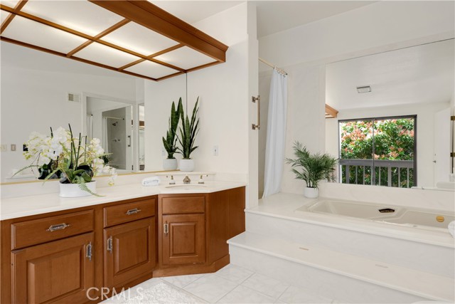 Detail Gallery Image 14 of 49 For 32538 Coastsite Dr, Rancho Palos Verdes,  CA 90275 - 3 Beds | 4 Baths