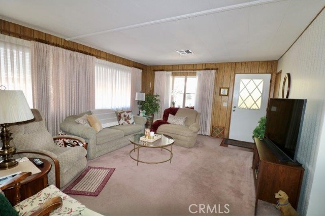 Detail Gallery Image 15 of 46 For 12726 Lake Forest Dr #25,  La Mirada,  CA 90638 - 2 Beds | 2 Baths