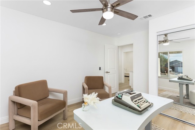 304 N Dearborn, Redlands CA: https://media.crmls.org/medias/d6bc1482-e9cb-4b46-808c-3ce4a46df8dc.jpg