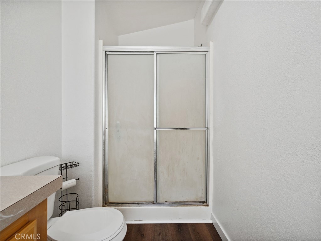 https://media.crmls.org/medias/d6bc3670-2b5b-429f-a197-265647ddfa5e.jpg?preset=X-Large