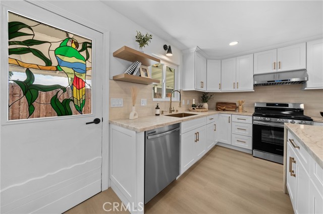 Detail Gallery Image 15 of 34 For 1120 Sesmas, Monrovia,  CA 91016 - 4 Beds | 2 Baths