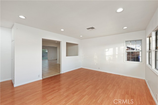 Detail Gallery Image 4 of 35 For 7738 Adwen St, Downey,  CA 90241 - 3 Beds | 2 Baths