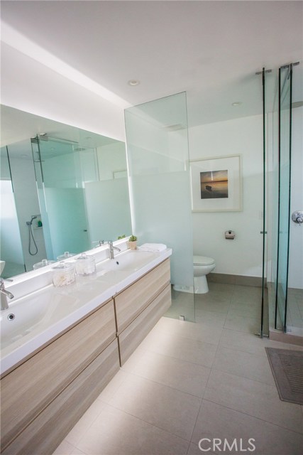 5714 Vantage Avenue, Valley Village CA: https://media.crmls.org/medias/d6bd0f2b-3493-48de-8ba5-8deae948d0e2.jpg