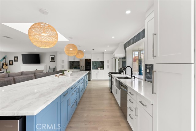 Image 11 of 45 For 10241 Wesley Circle