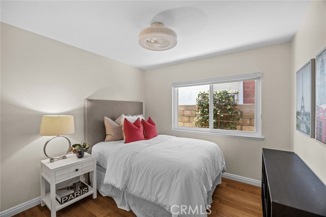 4 Ribera, Irvine CA: https://media.crmls.org/medias/d6bd56c2-164f-4acb-a598-dab2717cdcce.jpg