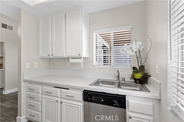 Detail Gallery Image 14 of 34 For 9 via Cresta, Rancho Santa Margarita,  CA 92688 - 2 Beds | 1 Baths