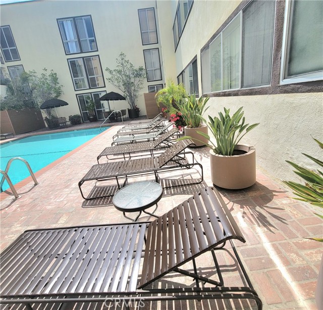 Detail Gallery Image 41 of 54 For 1015 N Kings Rd #205,  West Hollywood,  CA 90069 - 1 Beds | 2 Baths