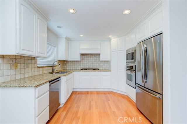 1726 Carlson Lane, Redondo Beach CA: https://media.crmls.org/medias/d6bf02df-00f4-42ad-9d76-c4cbb9a85773.jpg