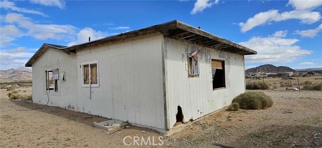 Detail Gallery Image 10 of 34 For 33354 Haynes Rd, Lucerne Valley,  CA 92356 - 4 Beds | 2 Baths