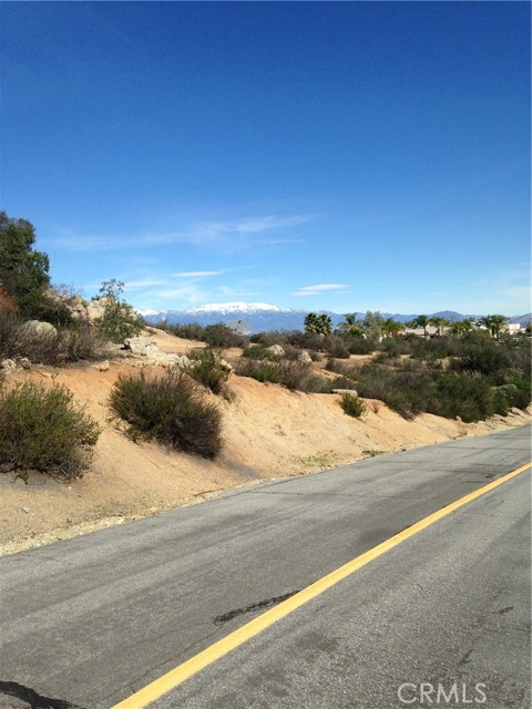 23685 Tapatia Road, Homeland CA: https://media.crmls.org/medias/d6bf615f-f970-4c8b-a2df-dd0ceddff111.jpg