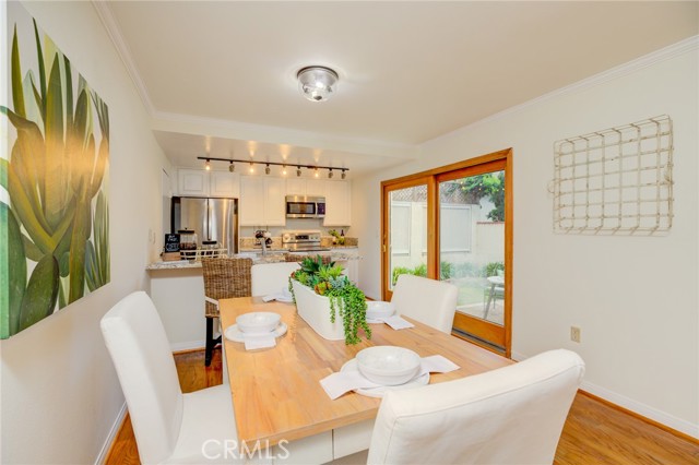 2400 Voorhees Avenue, Redondo Beach, California 90278, 3 Bedrooms Bedrooms, ,2 BathroomsBathrooms,Residential,Sold,Voorhees,SB22046189