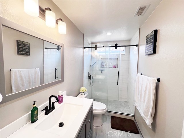 Detail Gallery Image 15 of 23 For 28303 Sycamore Dr, Saugus,  CA 91350 - 3 Beds | 2/1 Baths