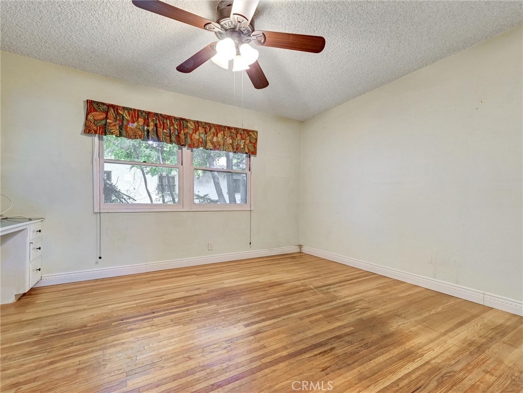 MLS #OC25158364 img 7