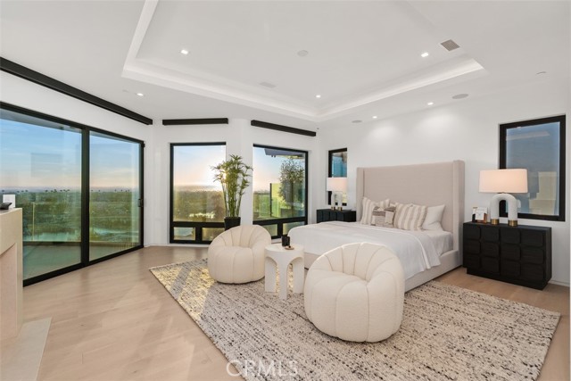 Detail Gallery Image 52 of 58 For 1207 Dolphin Ter, Corona Del Mar,  CA 92625 - 6 Beds | 6/2 Baths