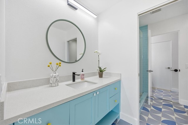 Detail Gallery Image 23 of 32 For 1911 Rockefeller Ln #E,  Redondo Beach,  CA 90278 - 2 Beds | 1/1 Baths