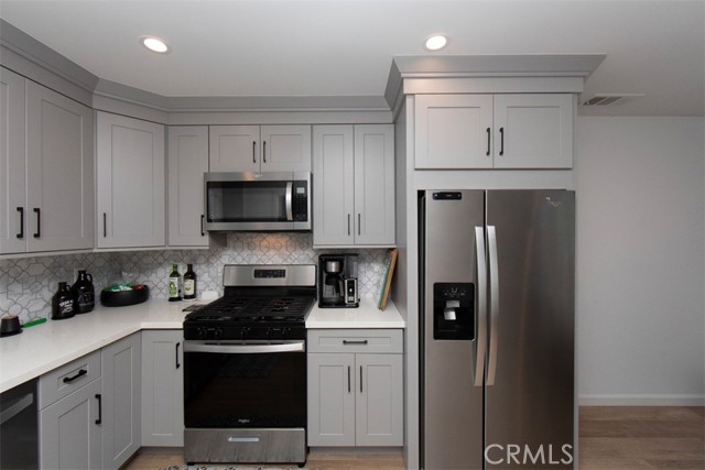 Detail Gallery Image 30 of 68 For 23404 Anza Ave, Torrance,  CA 90505 - – Beds | – Baths