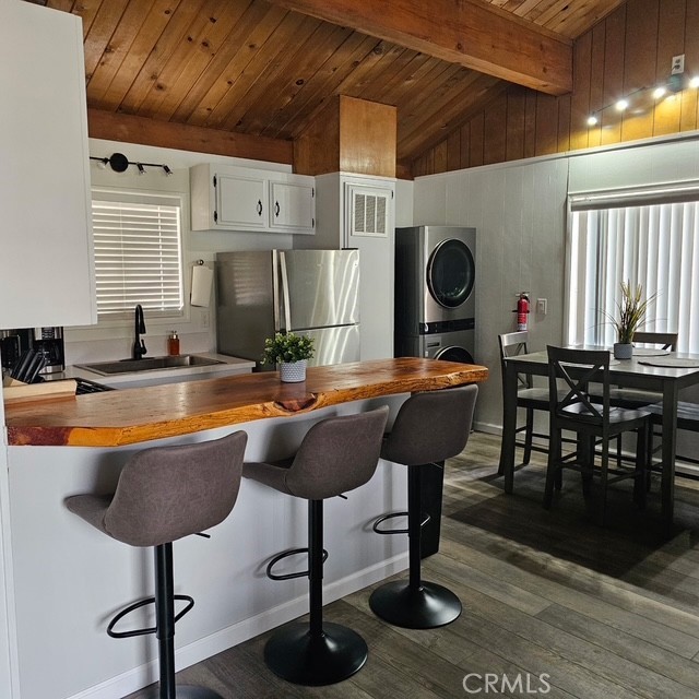 Detail Gallery Image 11 of 17 For 440 W Mojave Bld, Big Bear City,  CA 92314 - – Beds | – Baths